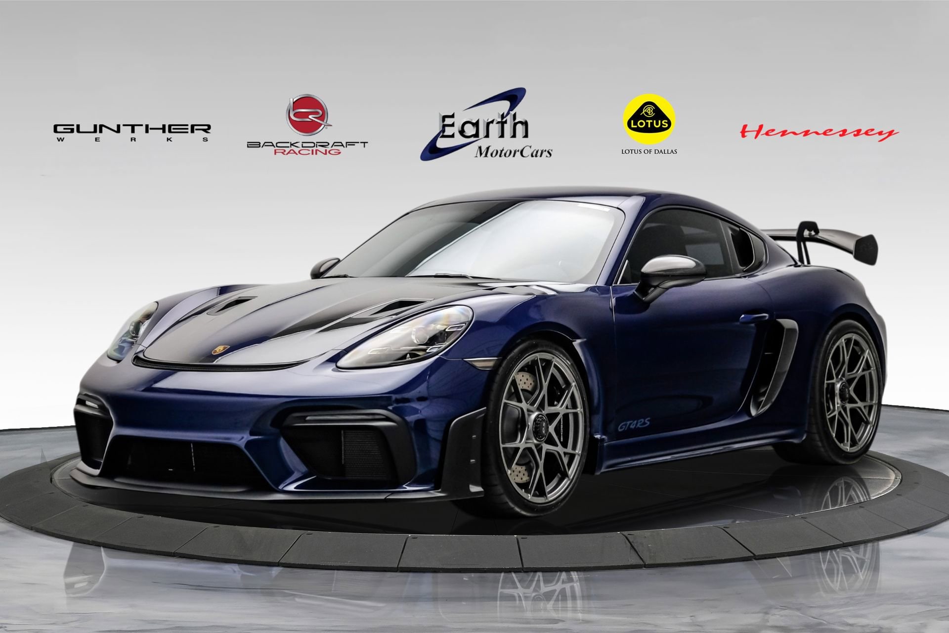 2025 Porsche 718 Cayman GT4 RS's photo