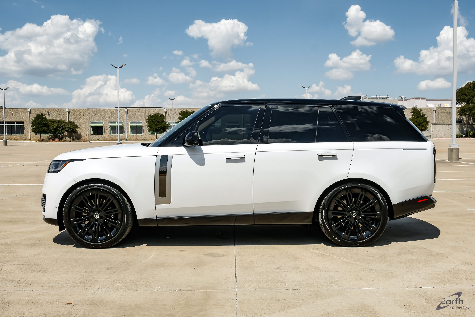2024 Land Rover Range Rover SV - Photo 7