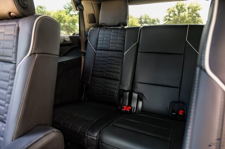 2025 Cadillac Escalade V-Series photo 4