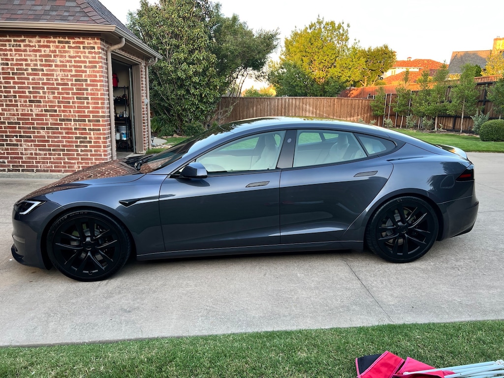 Used 2022 Tesla Model S Premium Interior 21-Inch Wheels Yoke Steering Whee 4D Hatchback