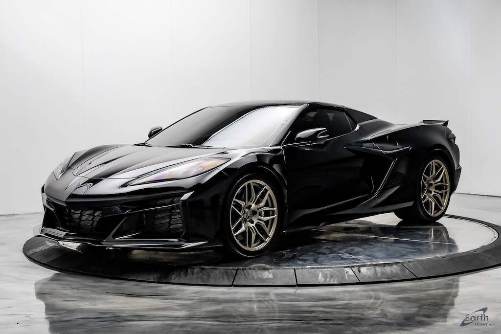 Used 2023 Chevrolet Corvette Z06 3LZ Carbon Brakes Front Lift Tons of Carbon Convertible