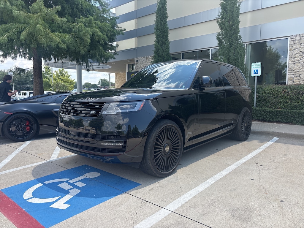 Used 2024 Land Rover Range Rover SE 24 Custom Wheels 4D Sport Utility