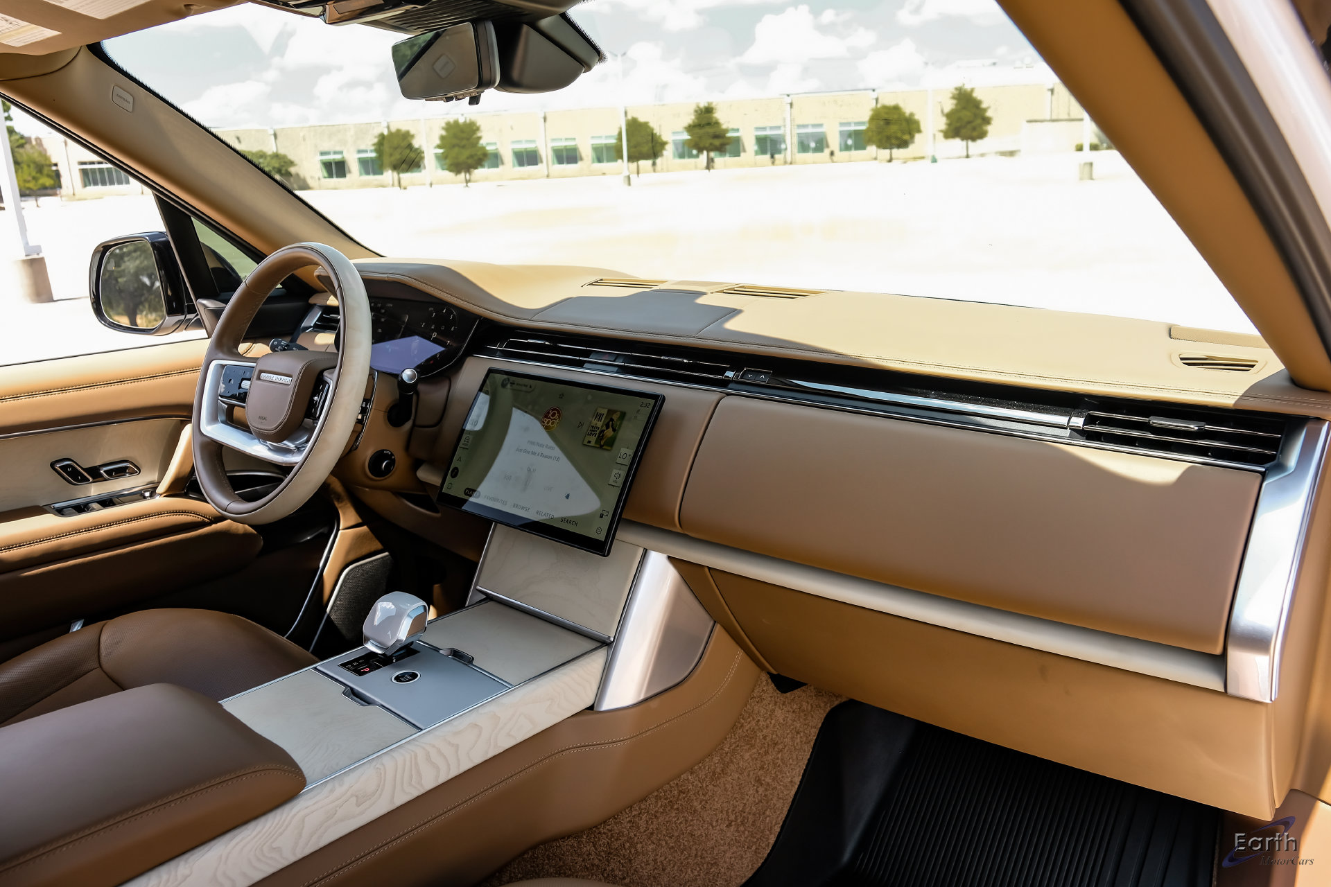 2024 Land Rover Range Rover SV - Photo 31