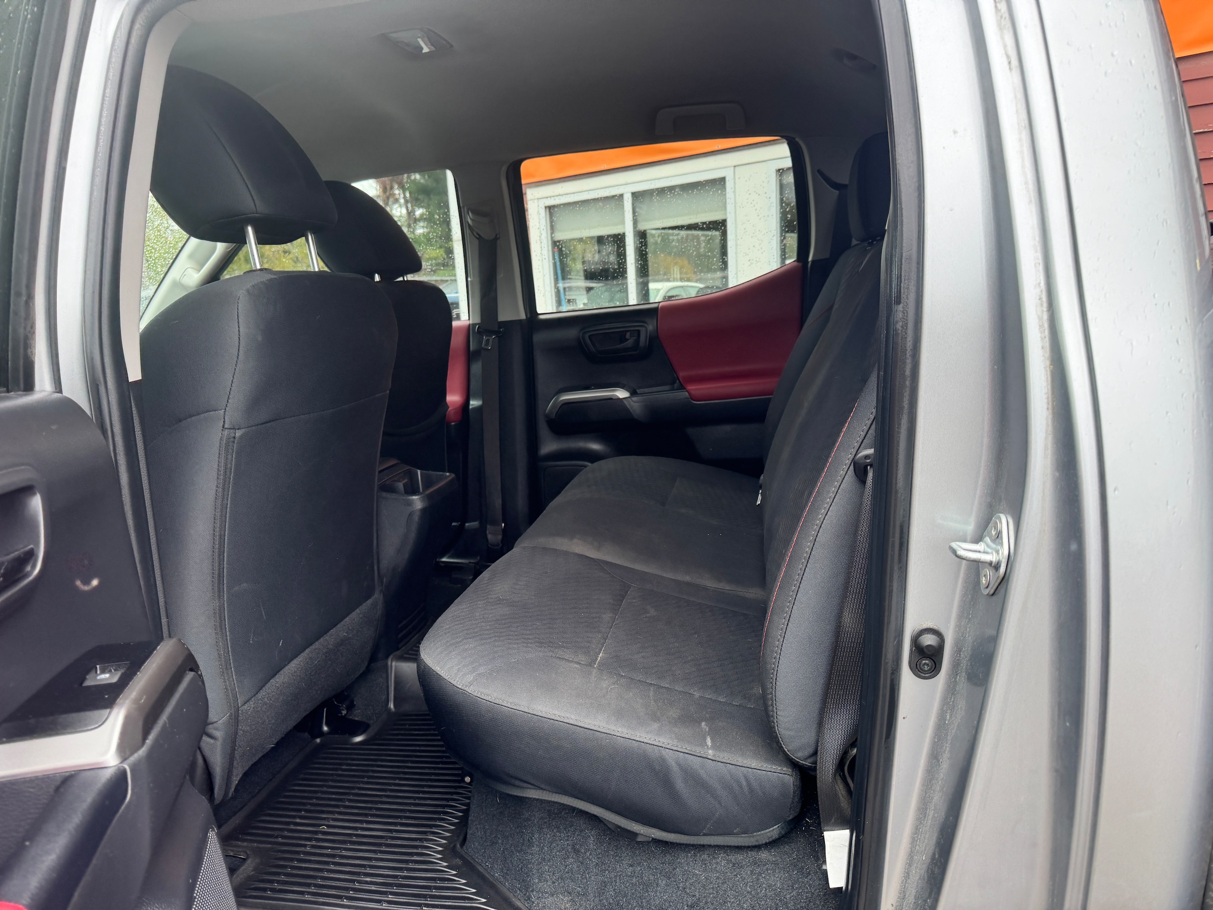 2022 Toyota Tacoma SR5 - Photo 10