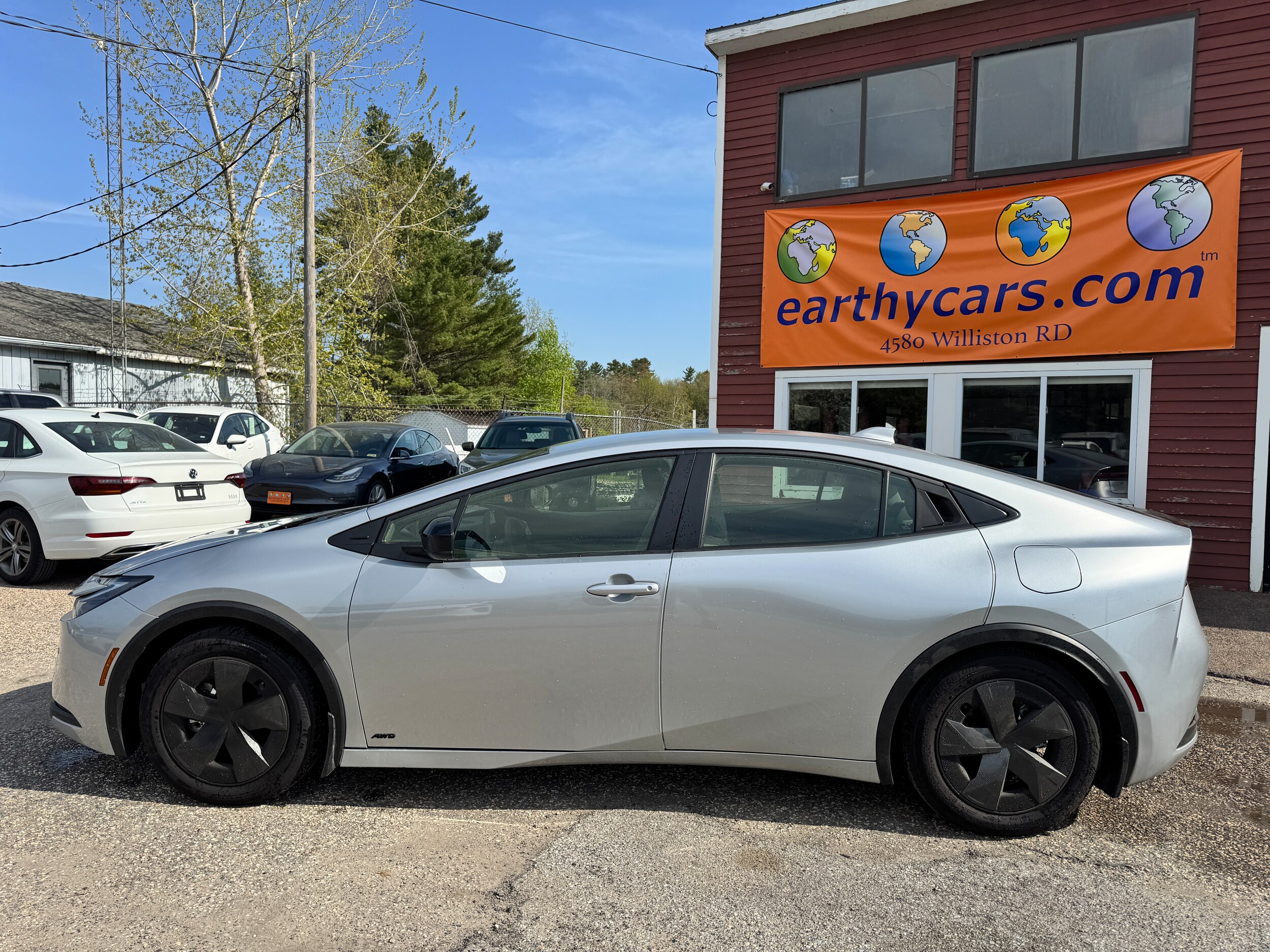 2024 Toyota Prius XLE photo 4