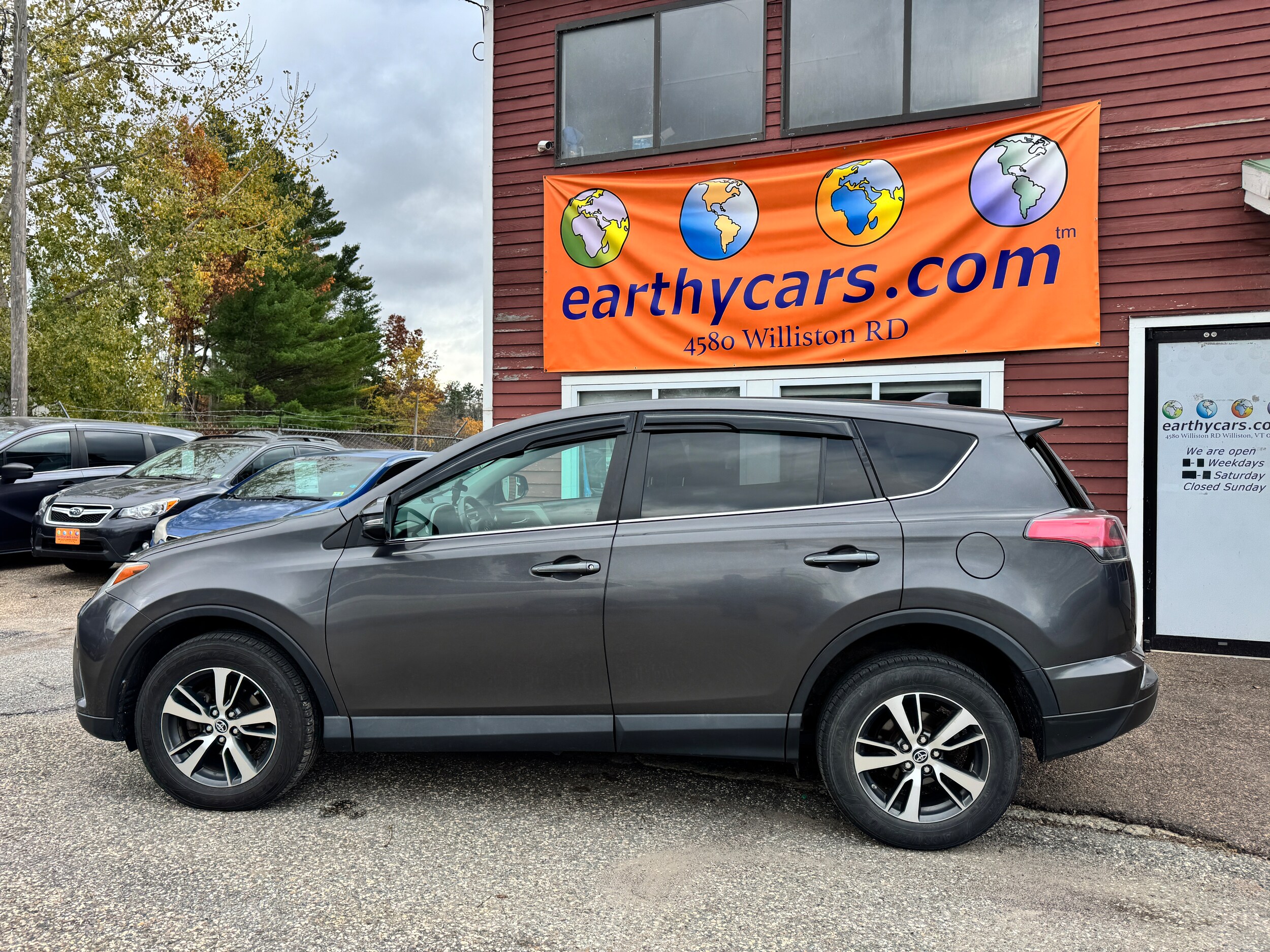 2018 Toyota RAV4 Adventure XLE photo 2