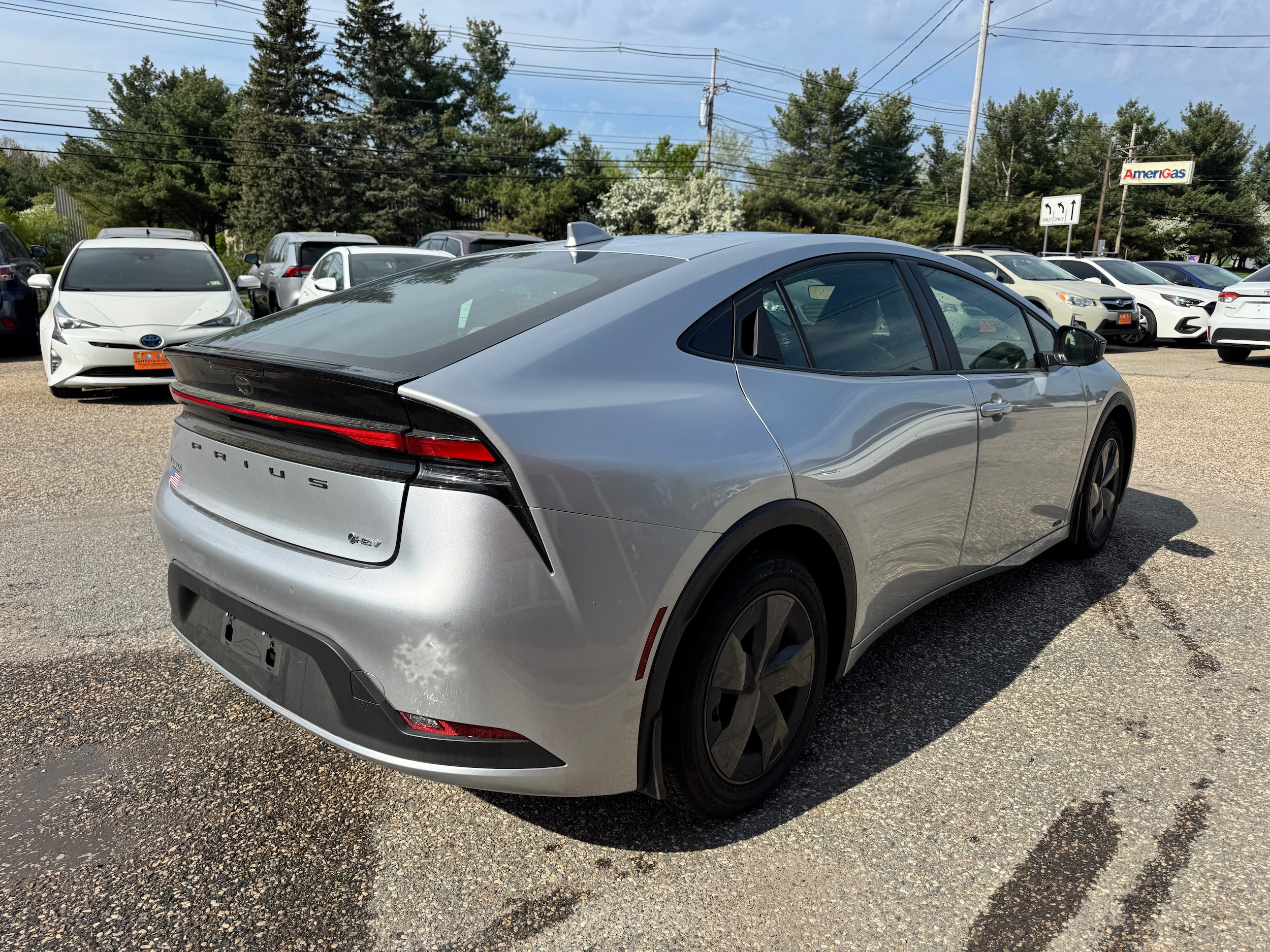 2024 Toyota Prius LE - Photo 7