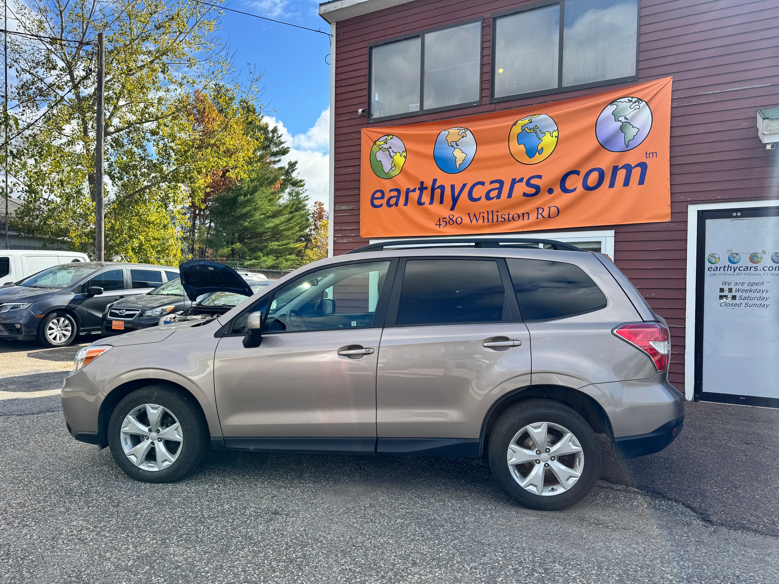 2015 Subaru Forester 2.5i Premium photo 4