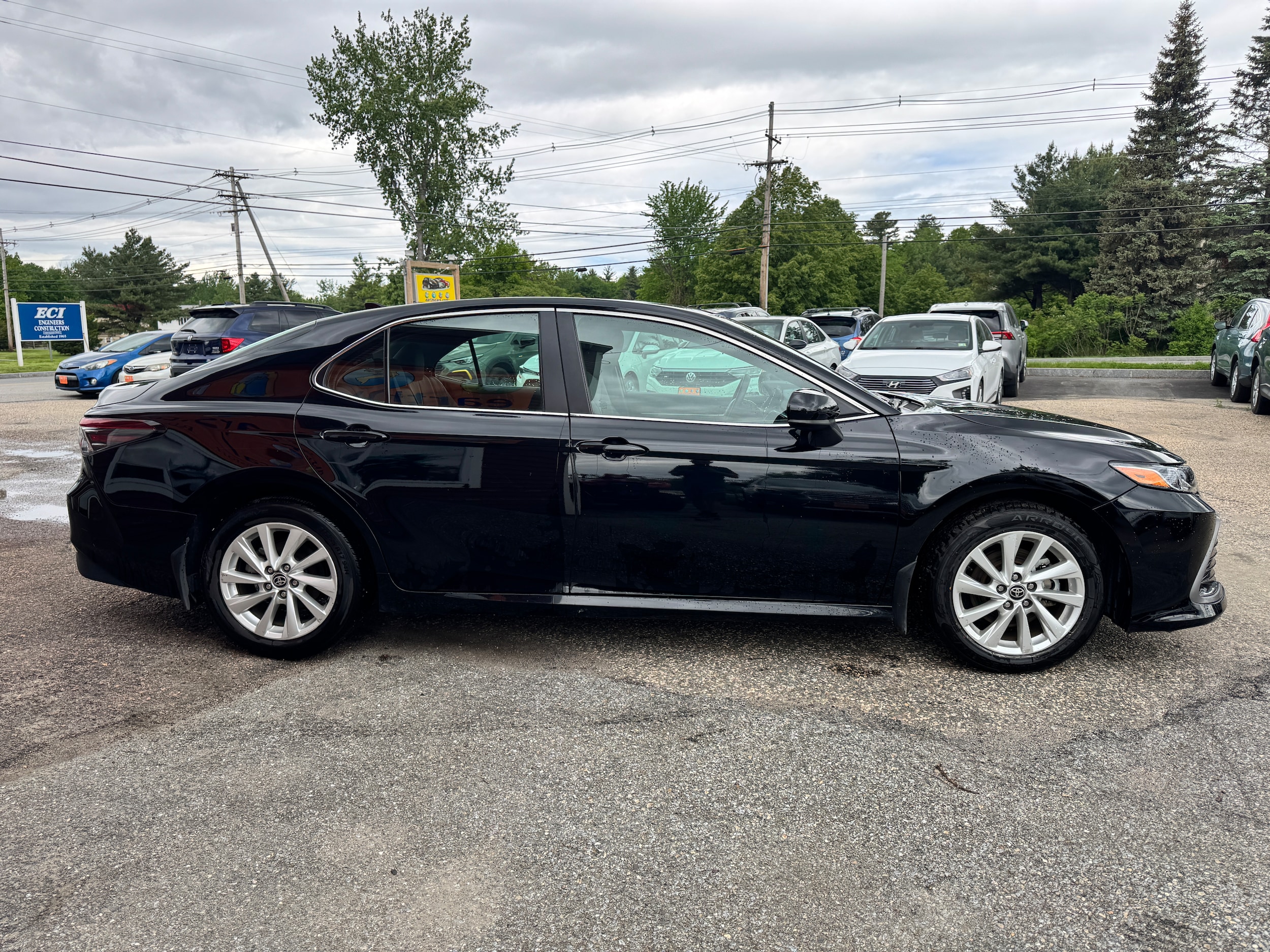 2024 Toyota Camry LE - Photo 8