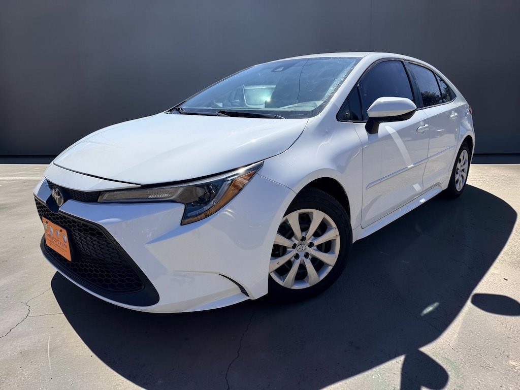 Used 2021 Toyota Corolla LE Sedan