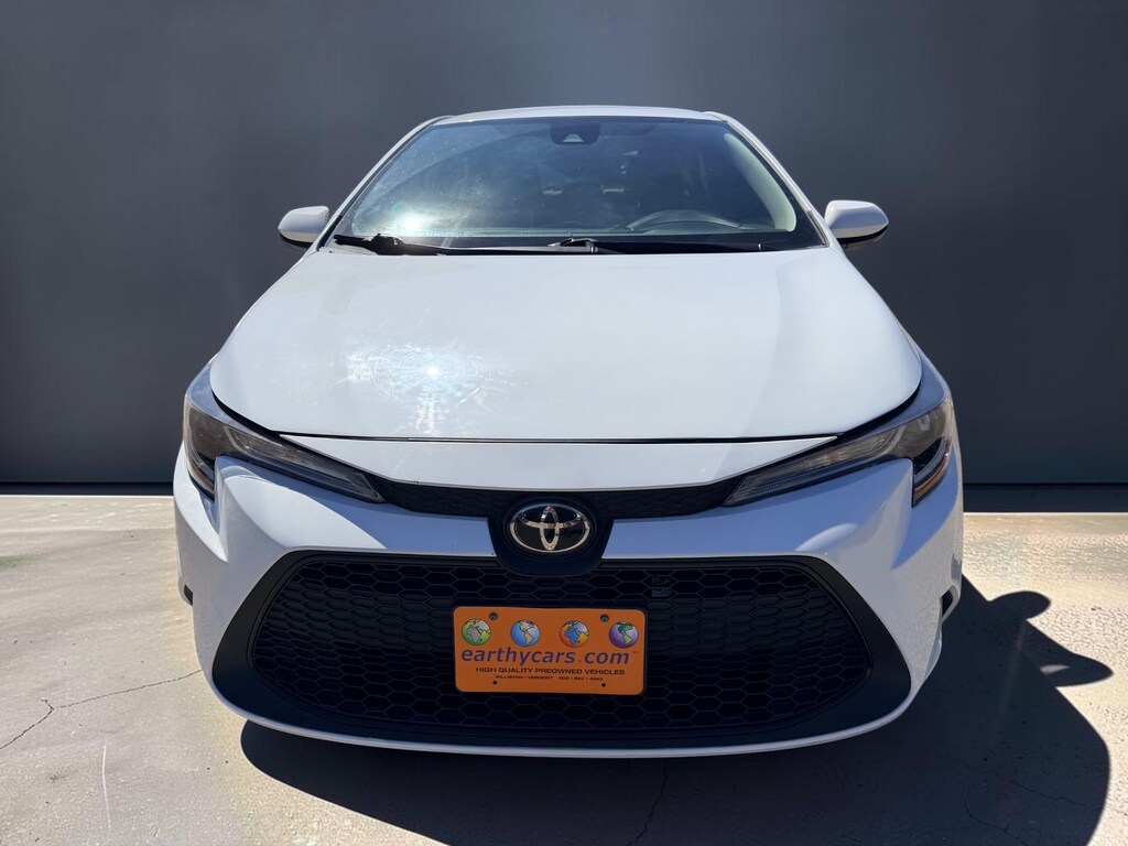 Used 2021 Toyota Corolla LE Sedan