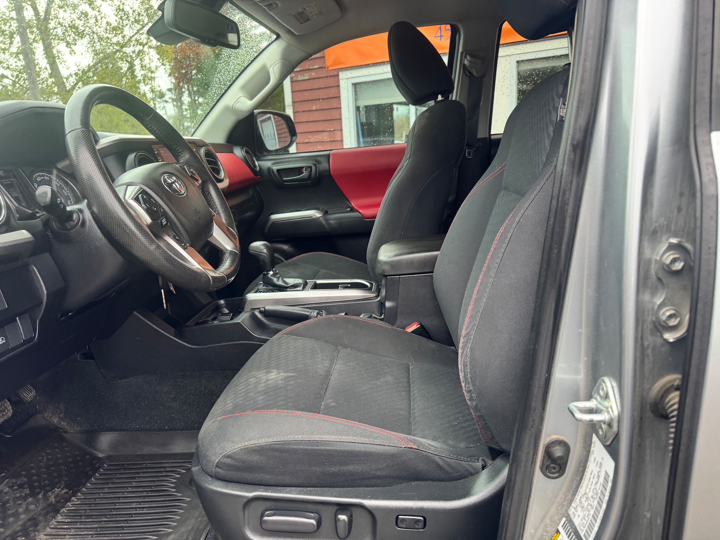 2022 Toyota Tacoma SR5 - Photo 12