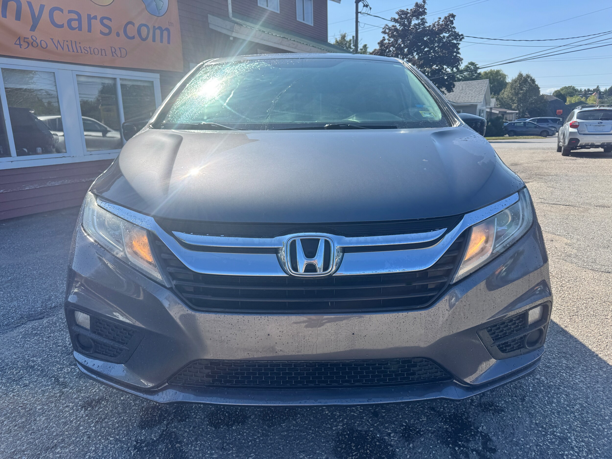 2018 Honda Odyssey LX photo 2
