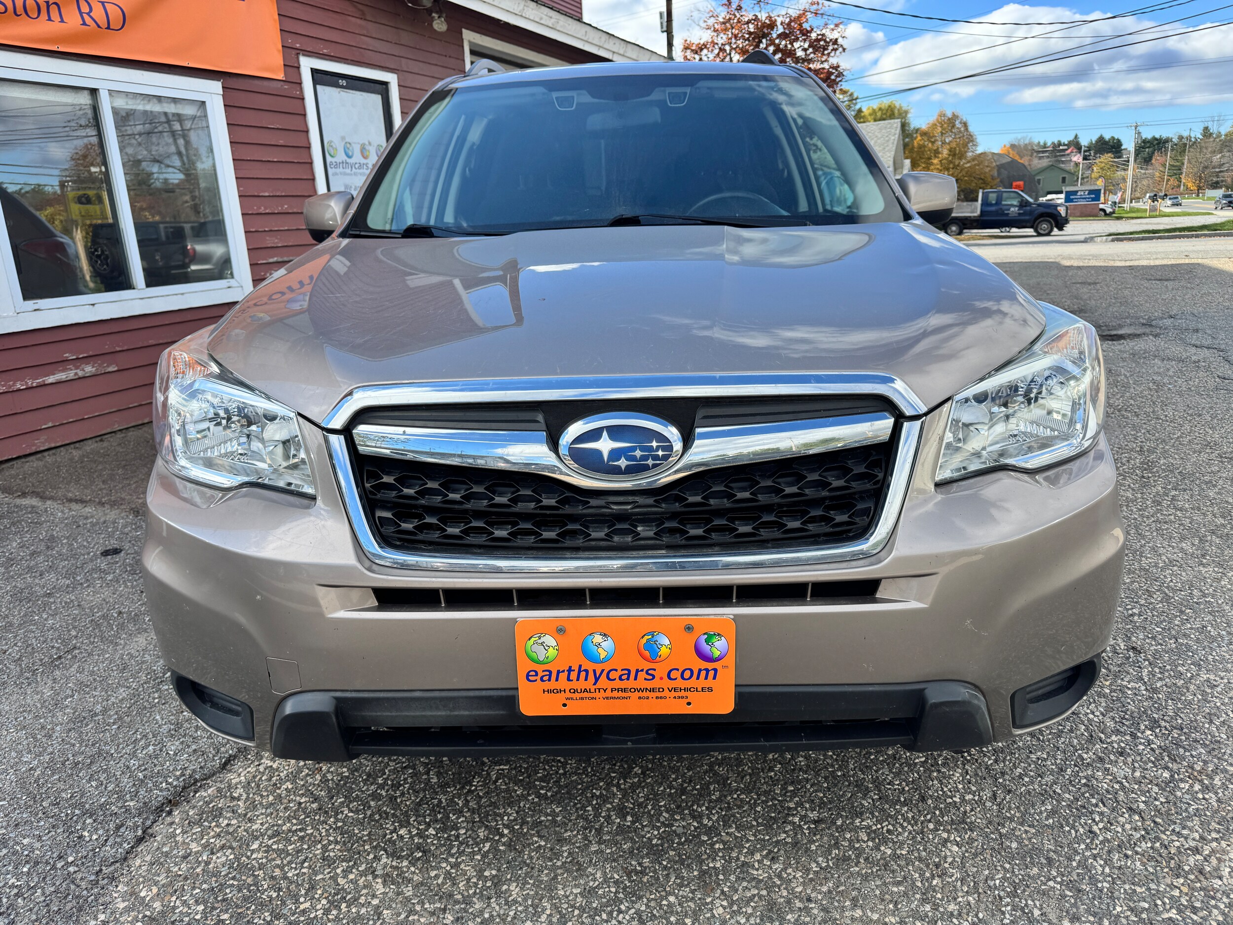 2015 Subaru Forester 2.5i Premium photo 2