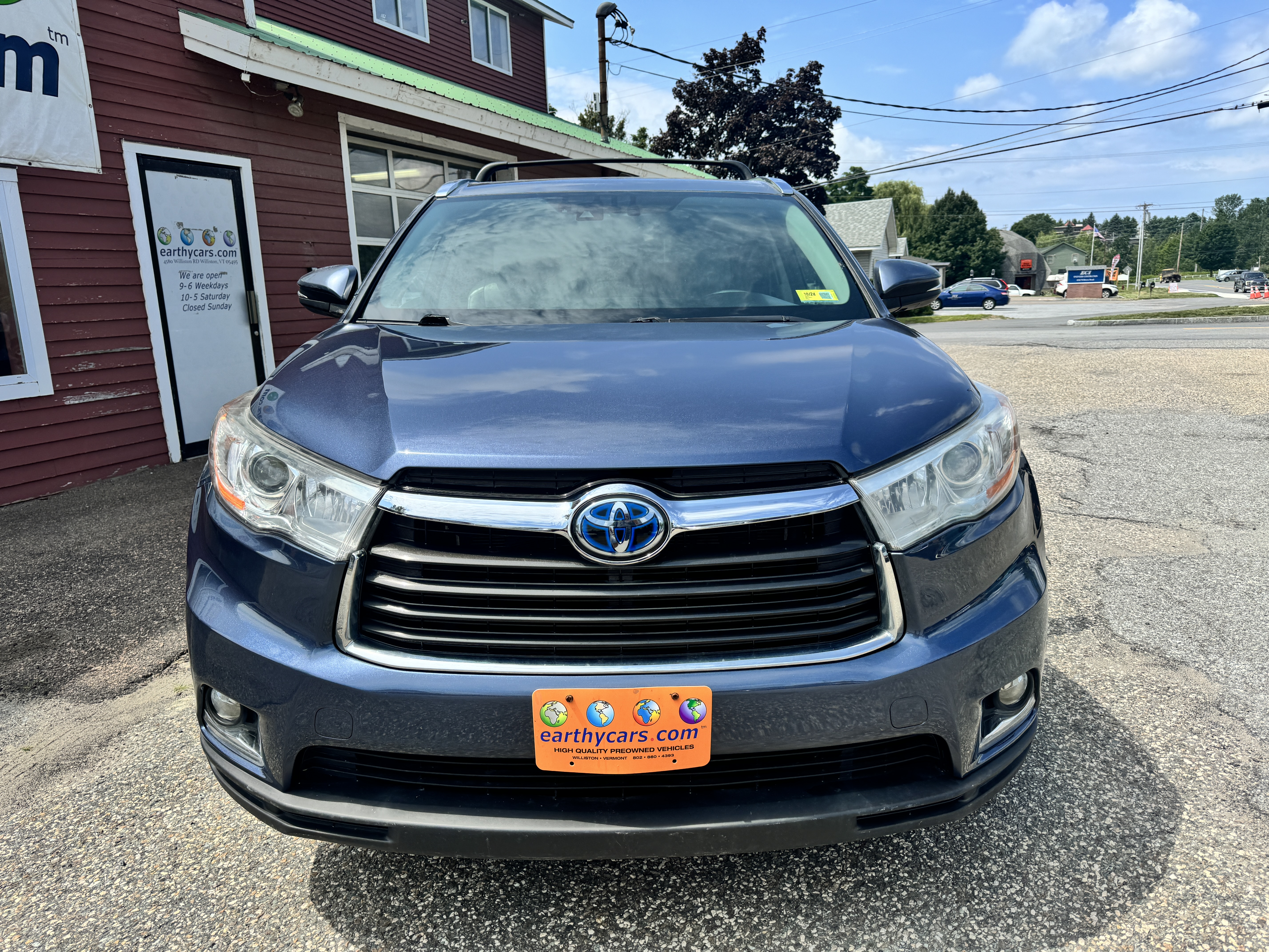 Toyota Highlander Hybrid 2016: Perpaduan Kemewahan, Ruang, dan Efisiensi