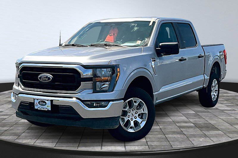 2023 Ford F-150 XLT photo 3