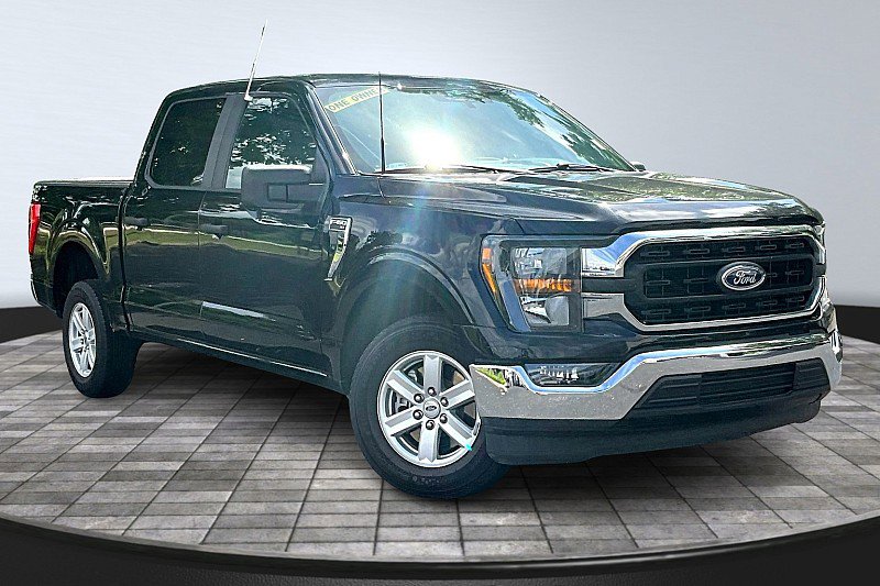 2023 Ford F-150 XLT photo 2