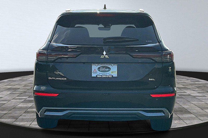 2025 Mitsubishi Outlander SEL photo 4