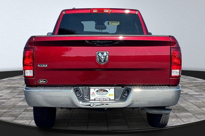2024 Ram 1500 Classic SLT photo 4