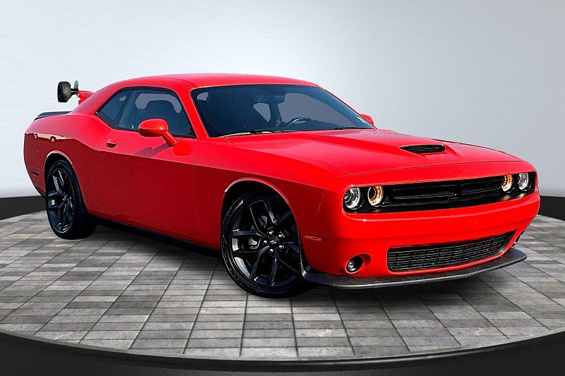 2022 Dodge Challenger GT photo 2