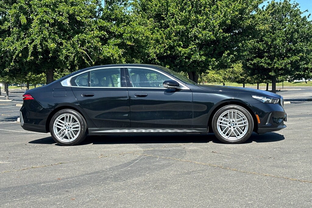 Used 2025 BMW 5 Series 540i xDrive Sedan