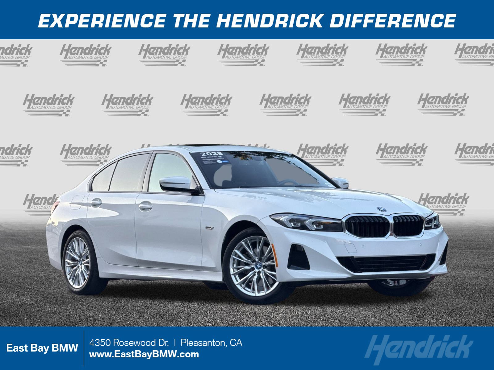 2023 BMW 3 Series 330e's photo