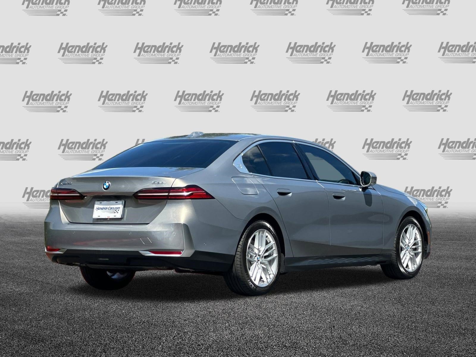 2024 BMW 5 Series 530i photo 4