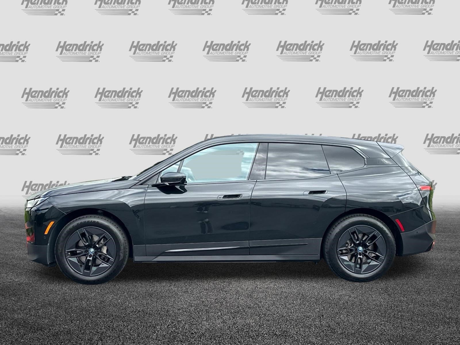 2024 BMW iX xDrive50 photo 3