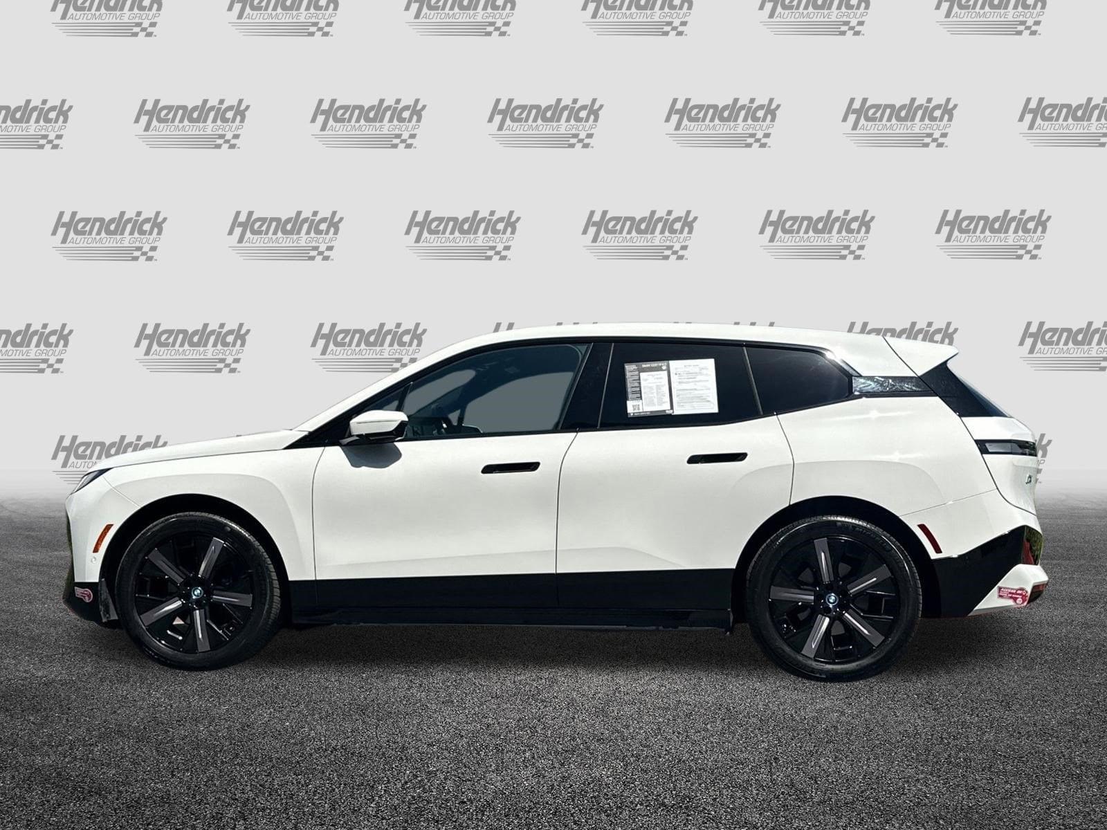 2024 BMW iX xDrive50 photo 3