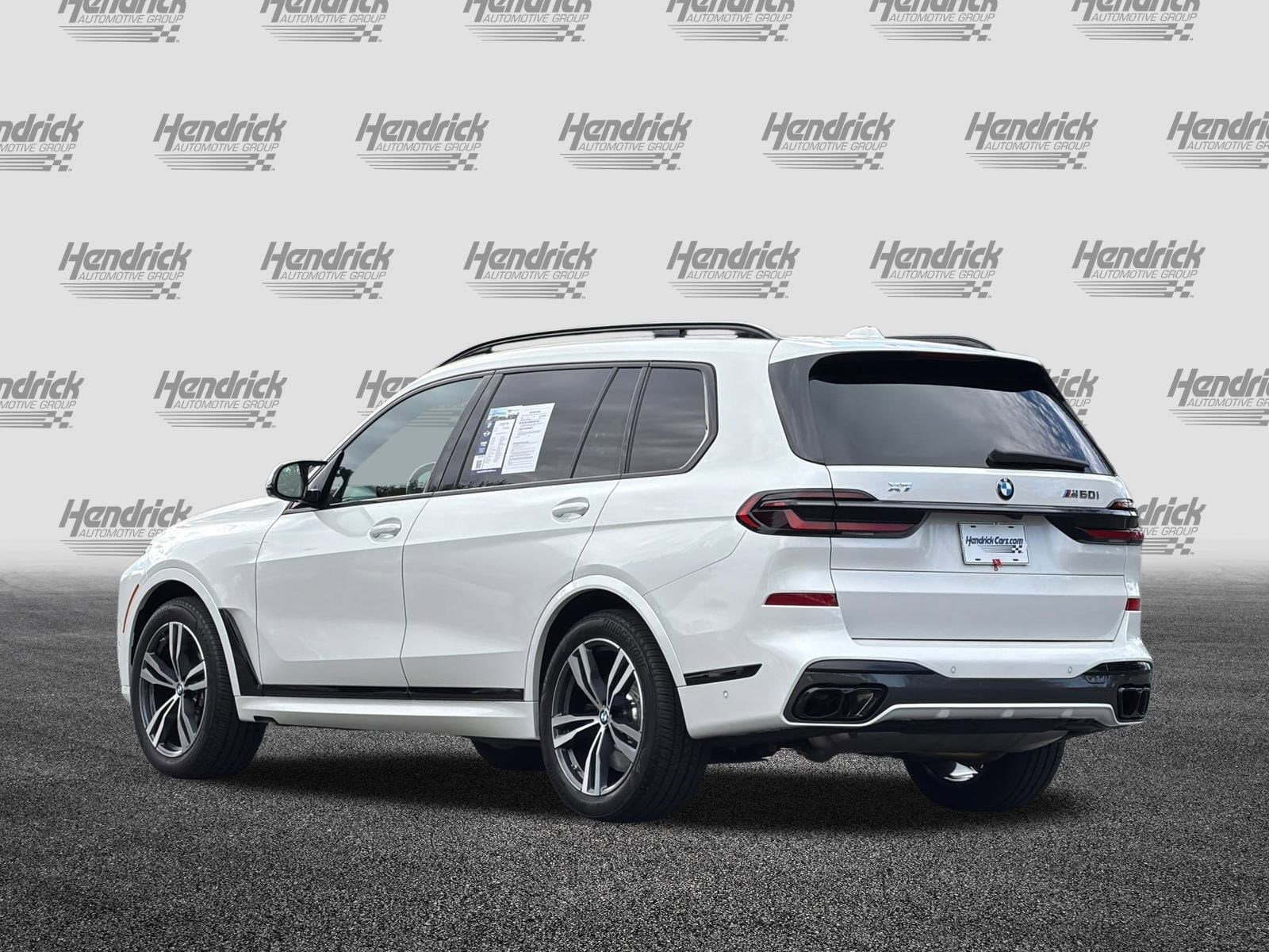 2025 BMW X7 M60i photo 6
