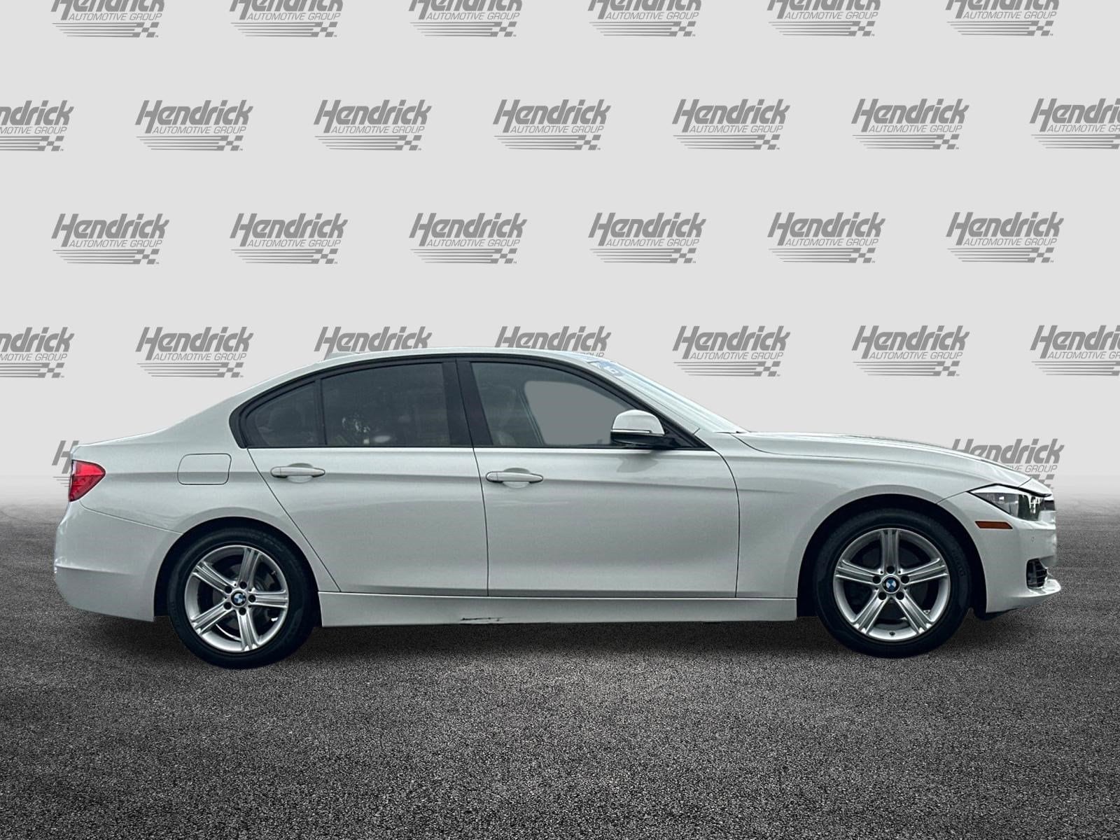 2015 BMW 3 Series 328i photo 2