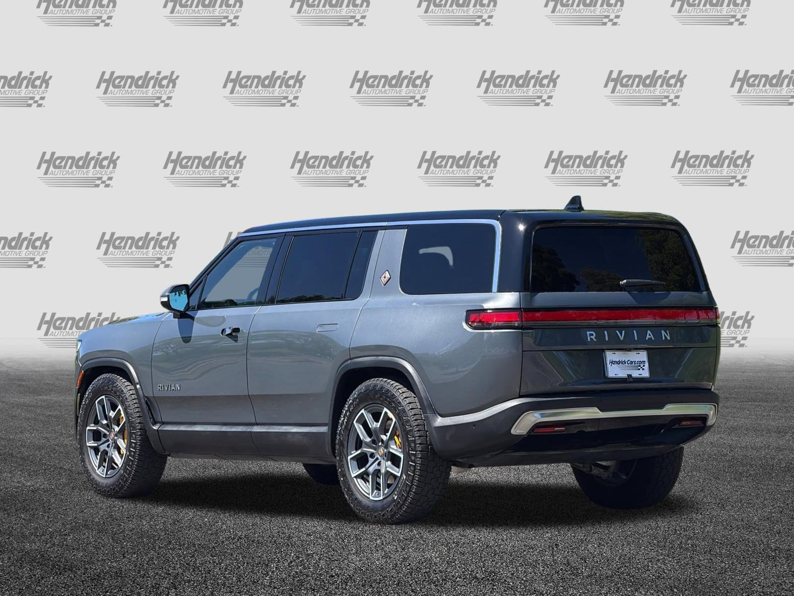 2022 Rivian R1S Launch Edition photo 6