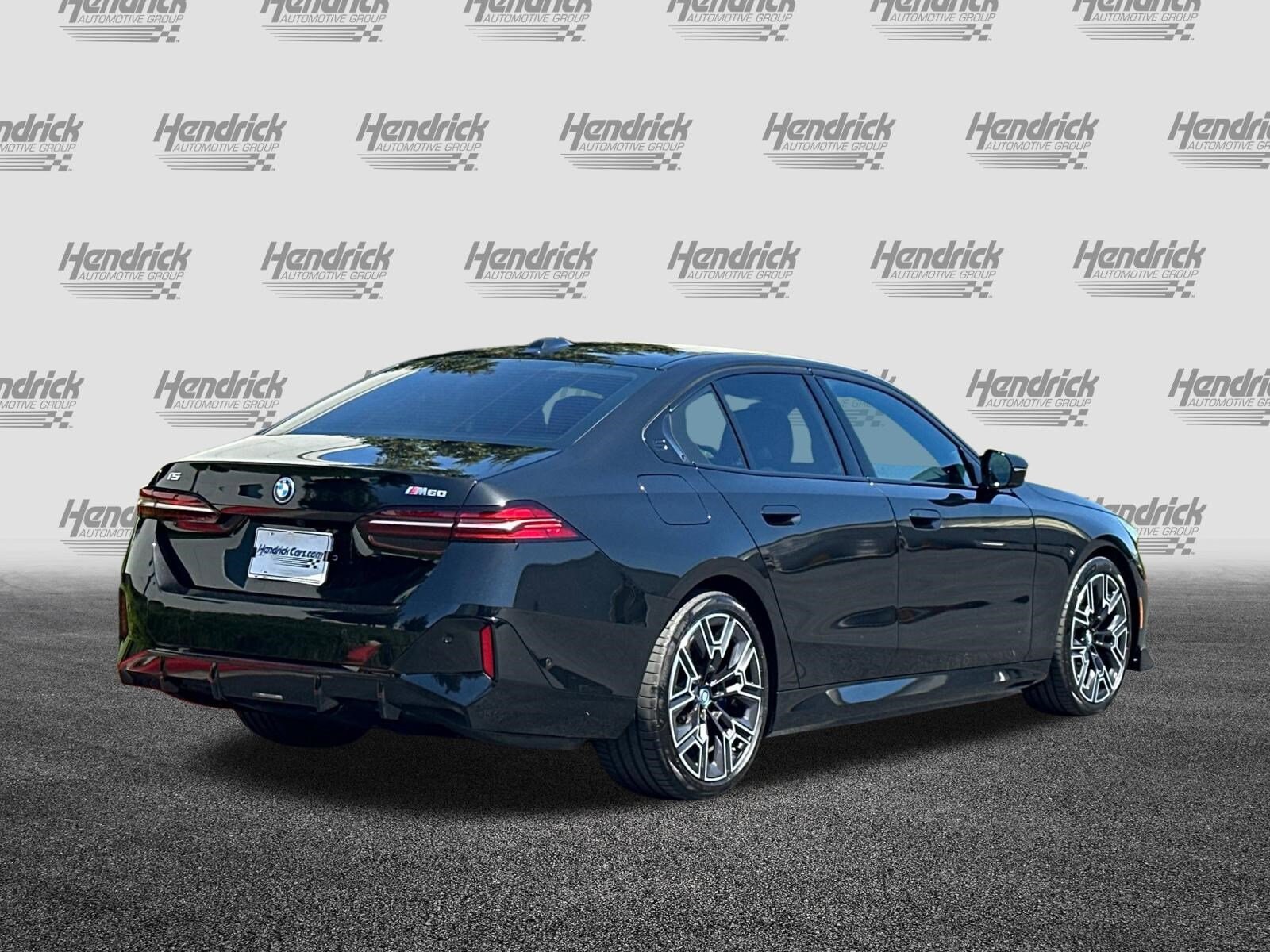 2025 BMW i5 M60 photo 4