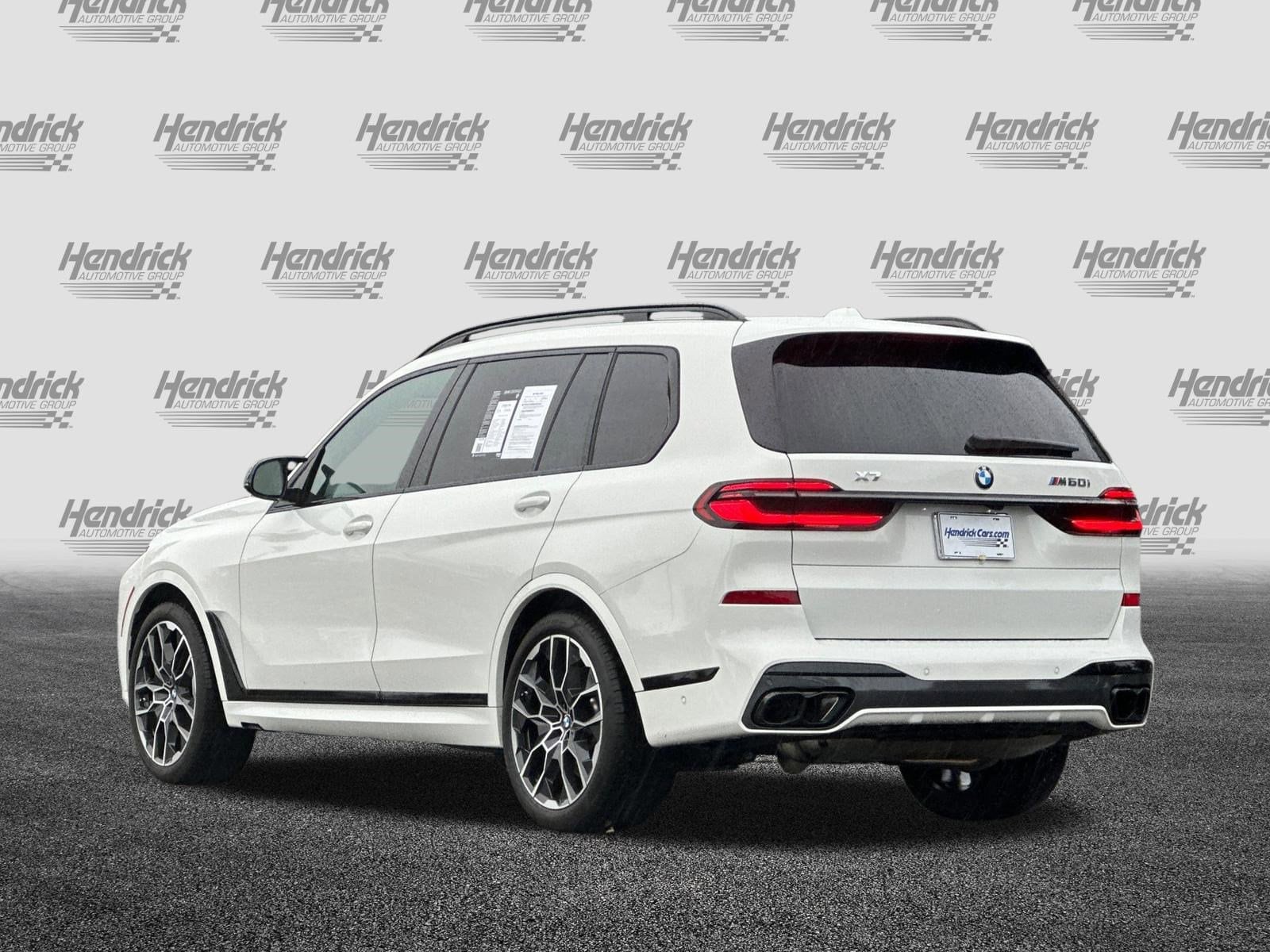 2025 BMW X7 M60i photo 6