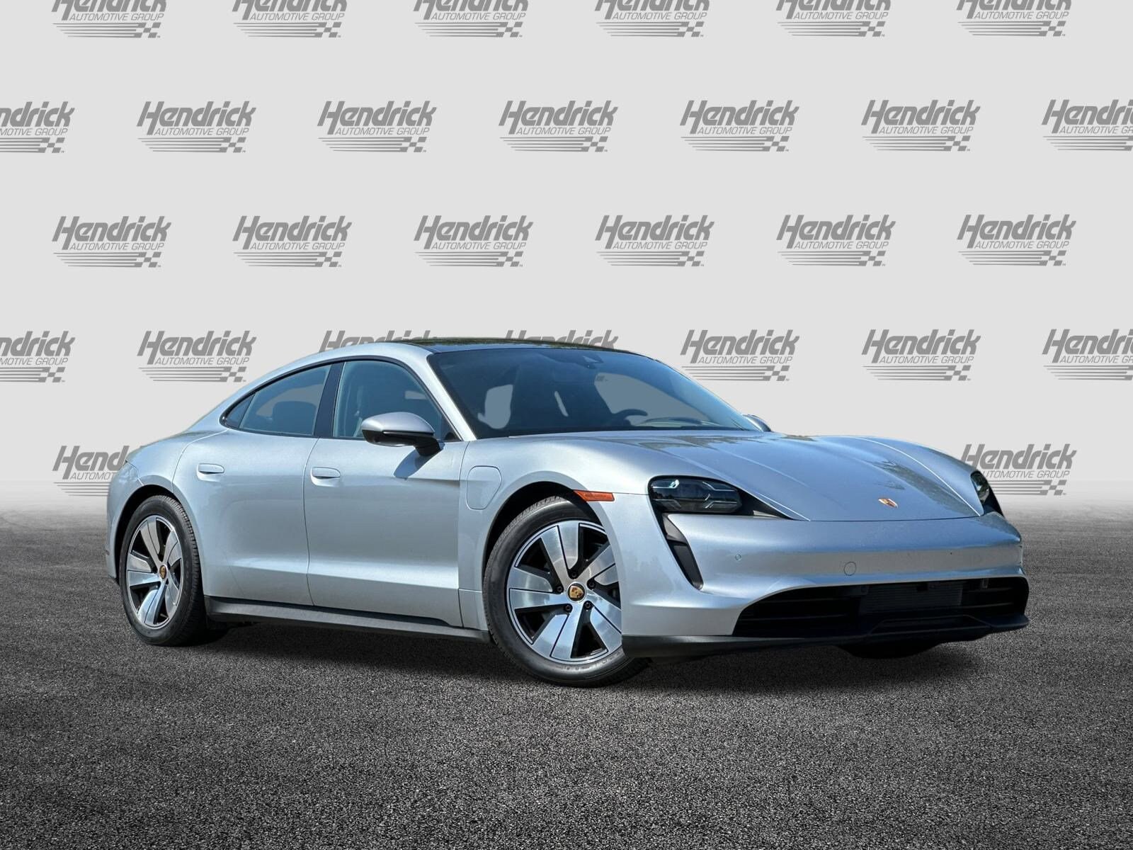 2023 Porsche Taycan photo 2