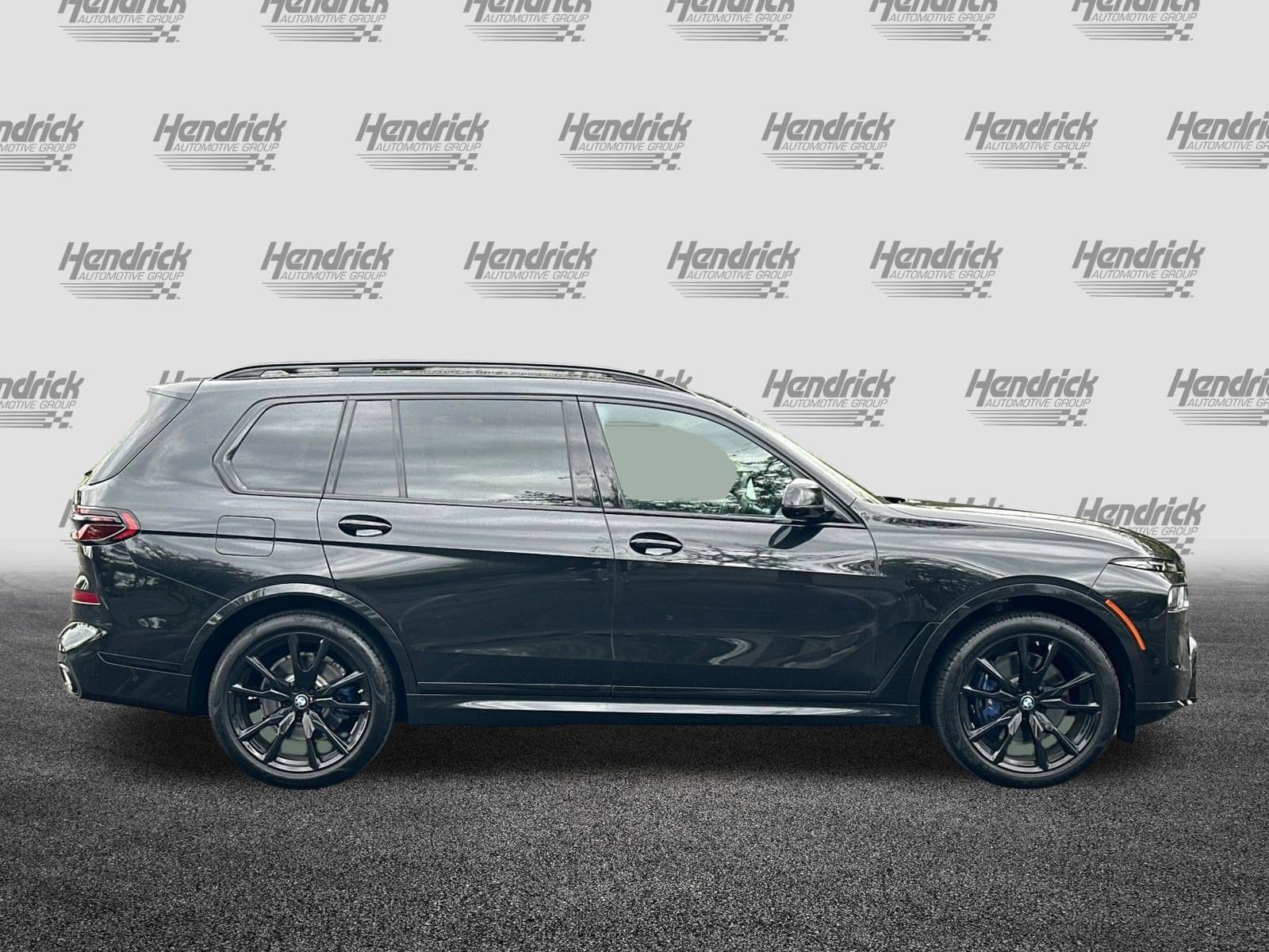 2023 BMW X7 xDrive40i photo 2