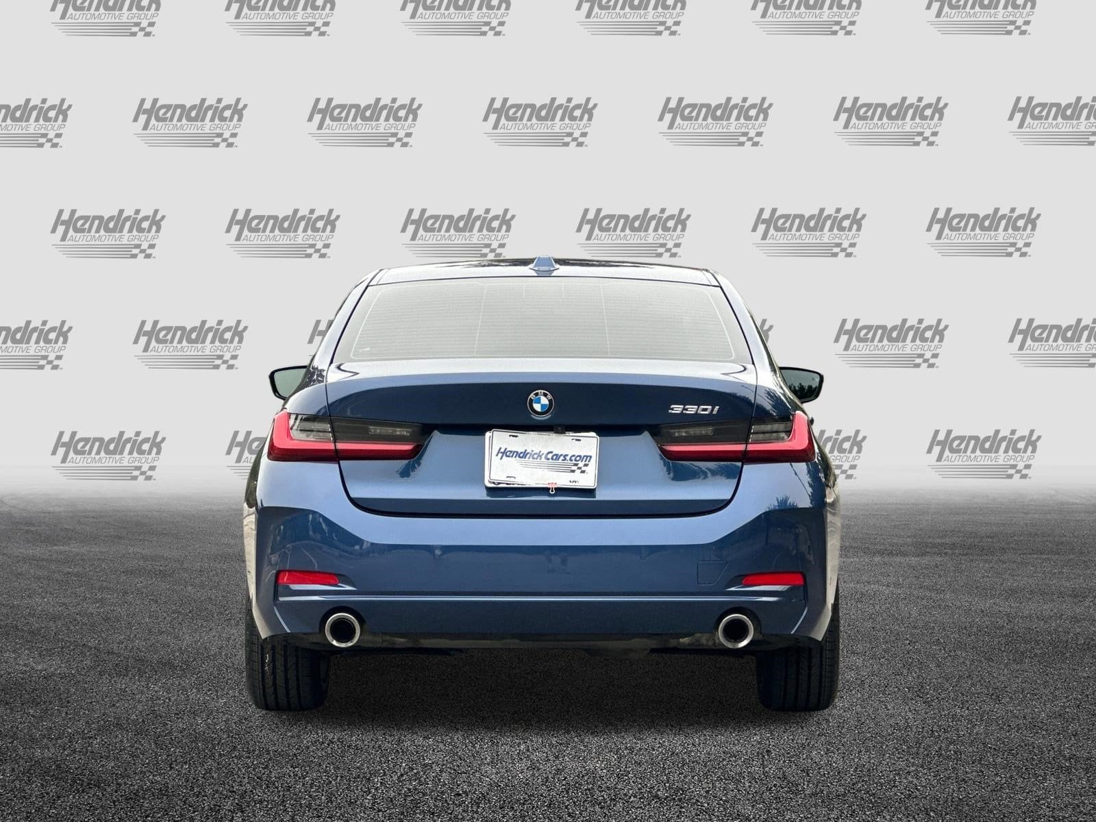 2024 BMW 3 Series 330i photo 5