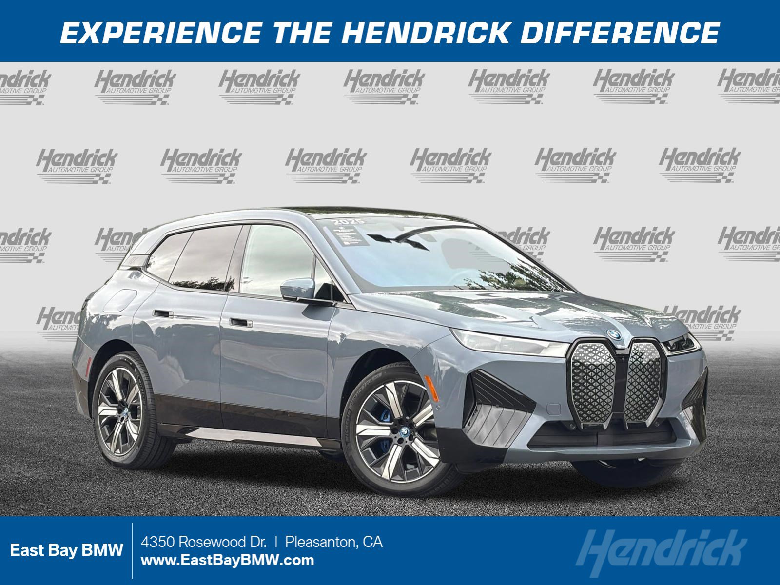 2025 BMW iX xDrive50's photo