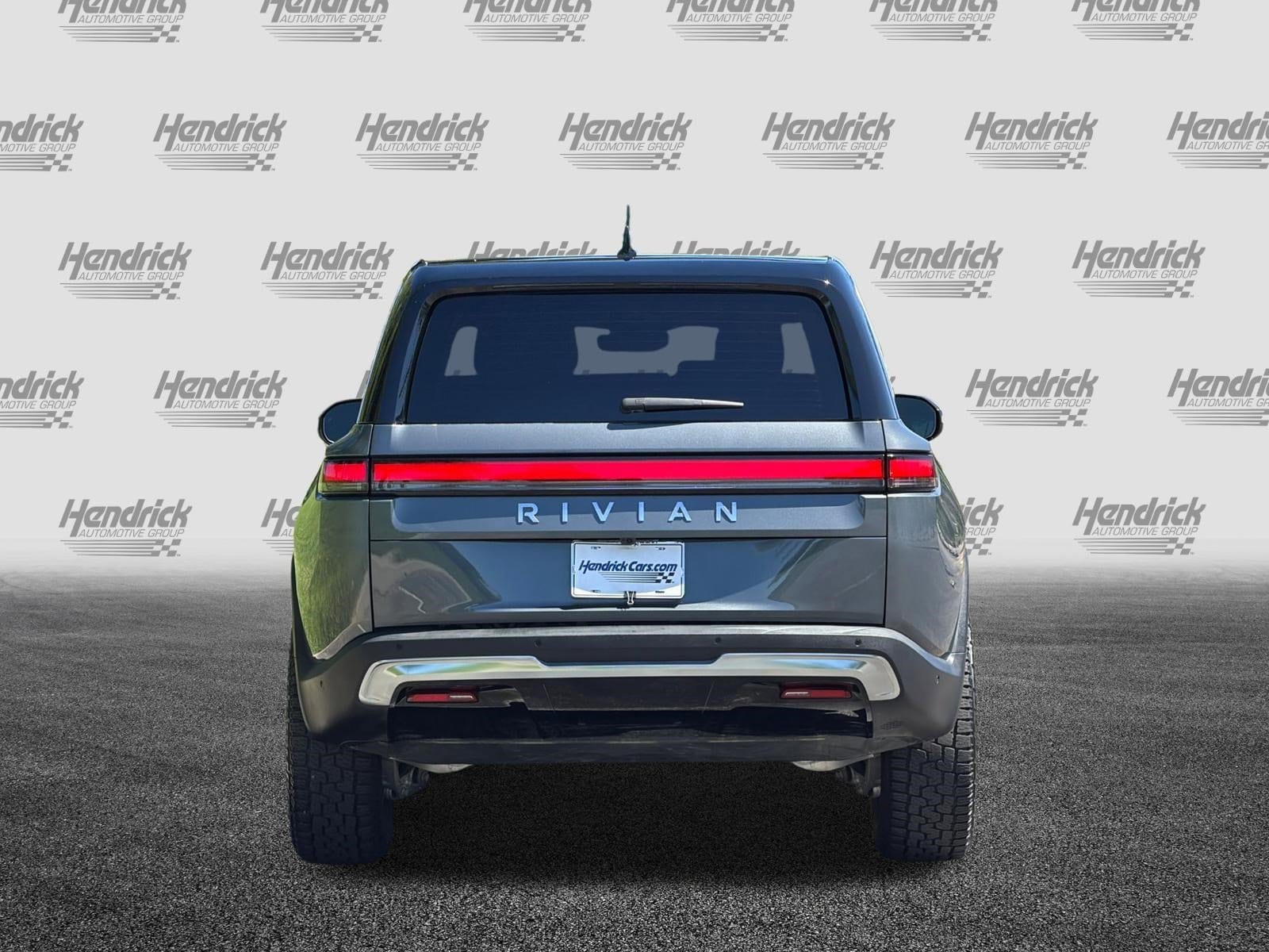 2022 Rivian R1S Launch Edition photo 5