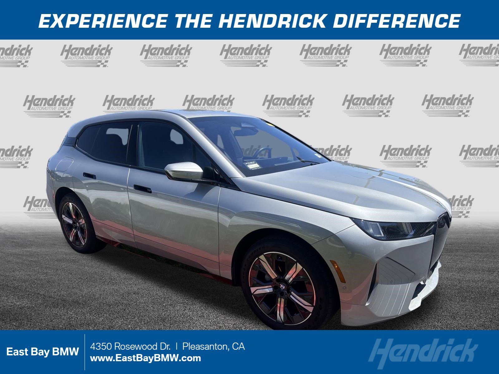 2026 BMW iX xDrive45's photo
