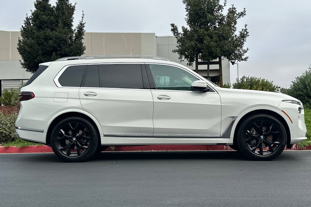 Used 2025 BMW X7 xDrive40i SUV