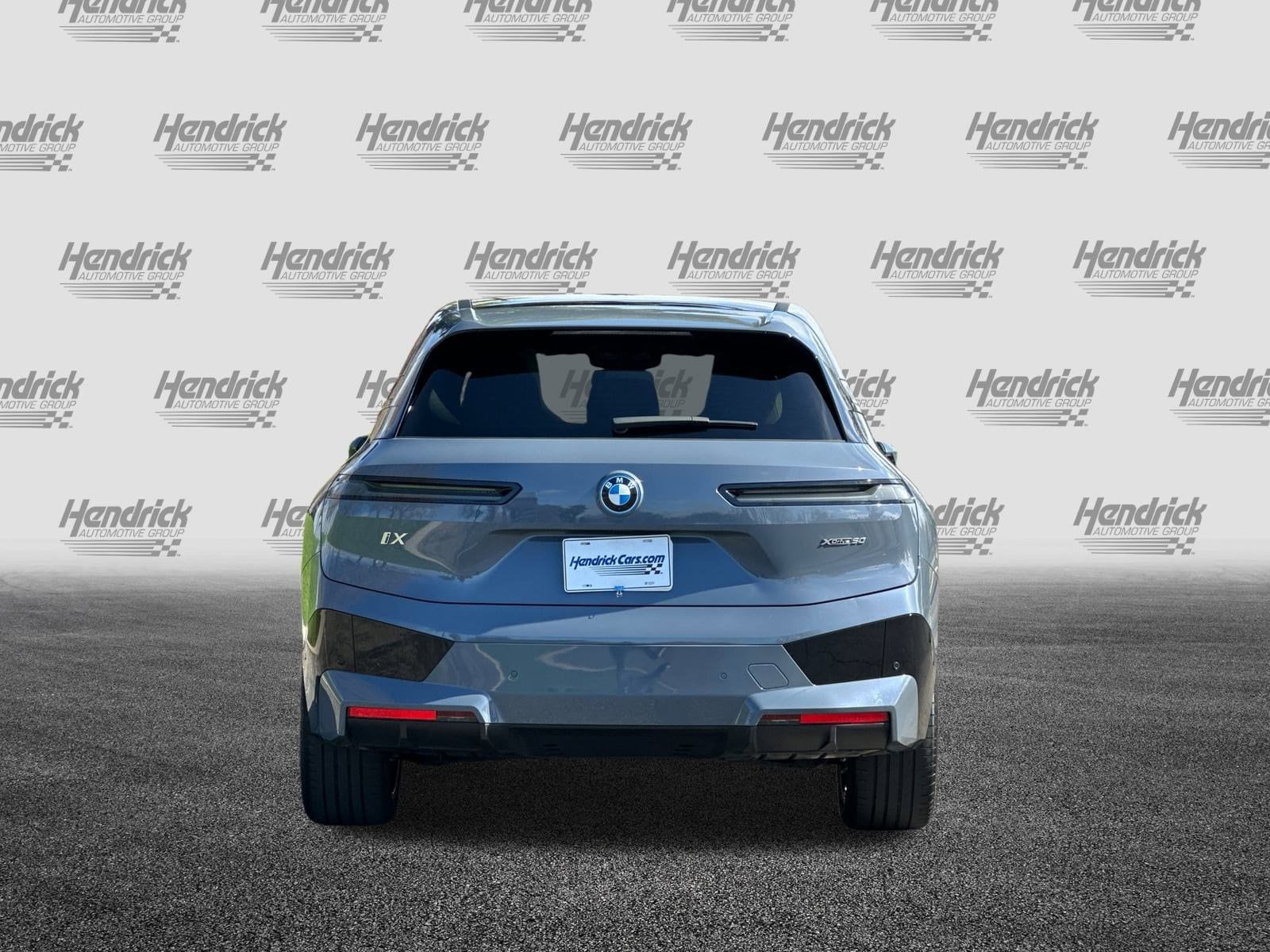 2025 BMW iX xDrive50 photo 5