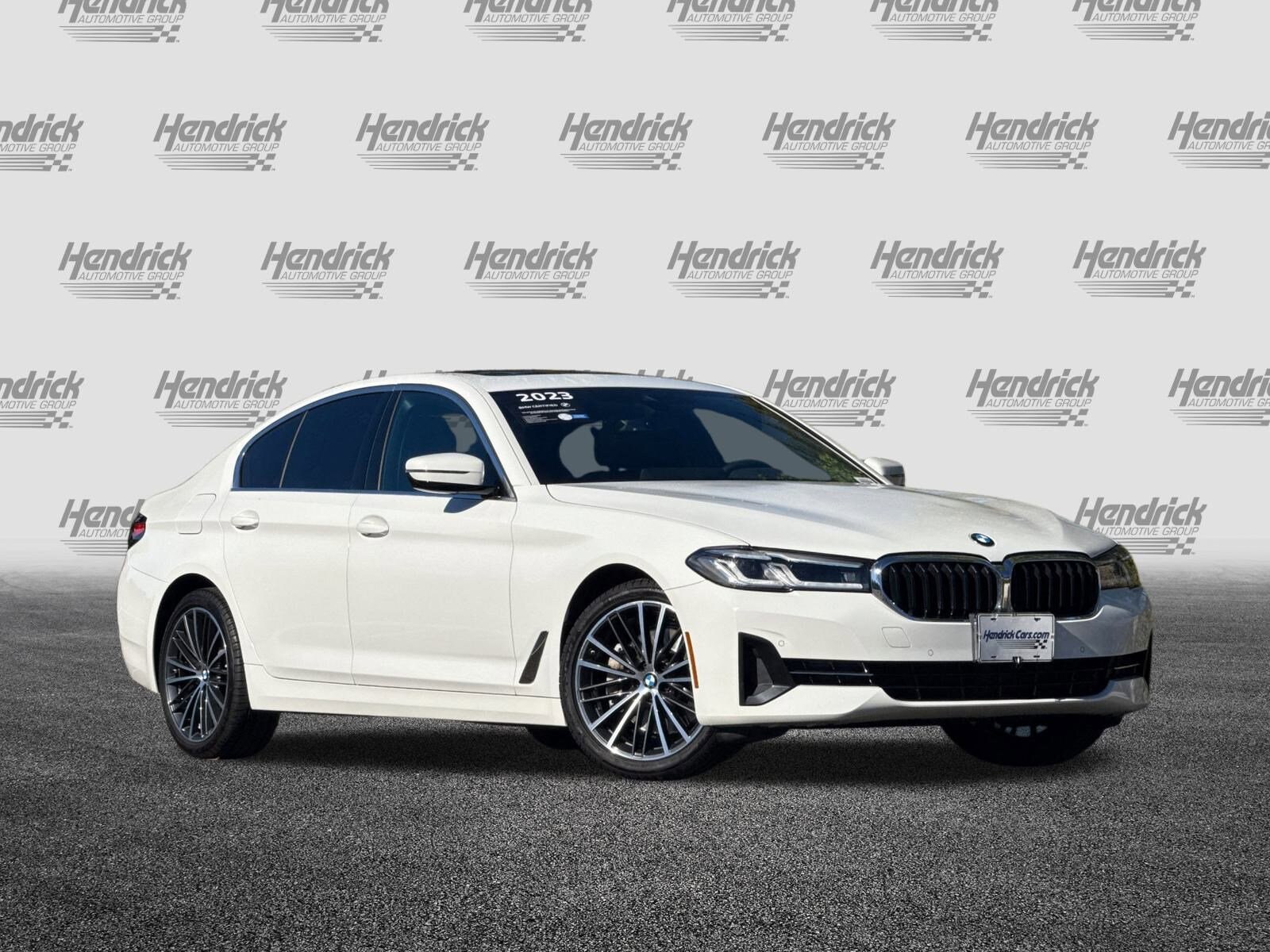 2023 Bmw 530i Sedan photo 2