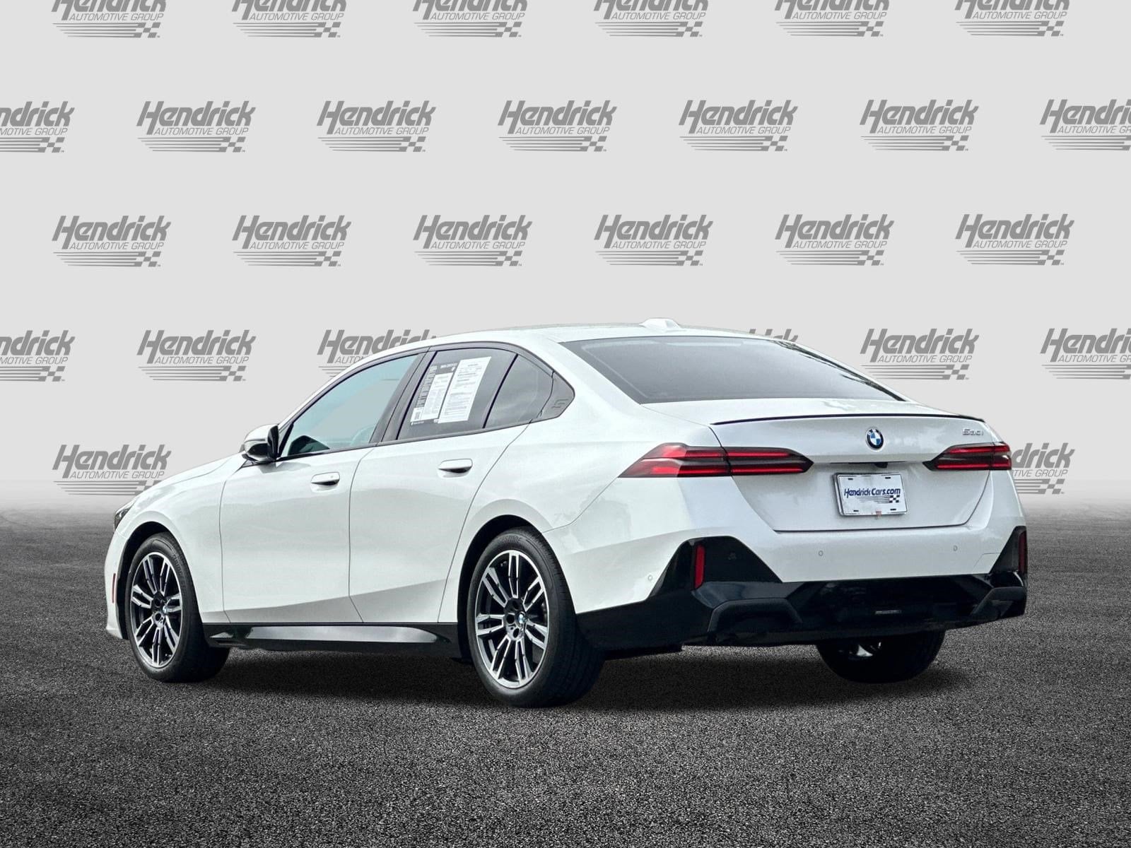 2024 BMW 5 Series 530i photo 6