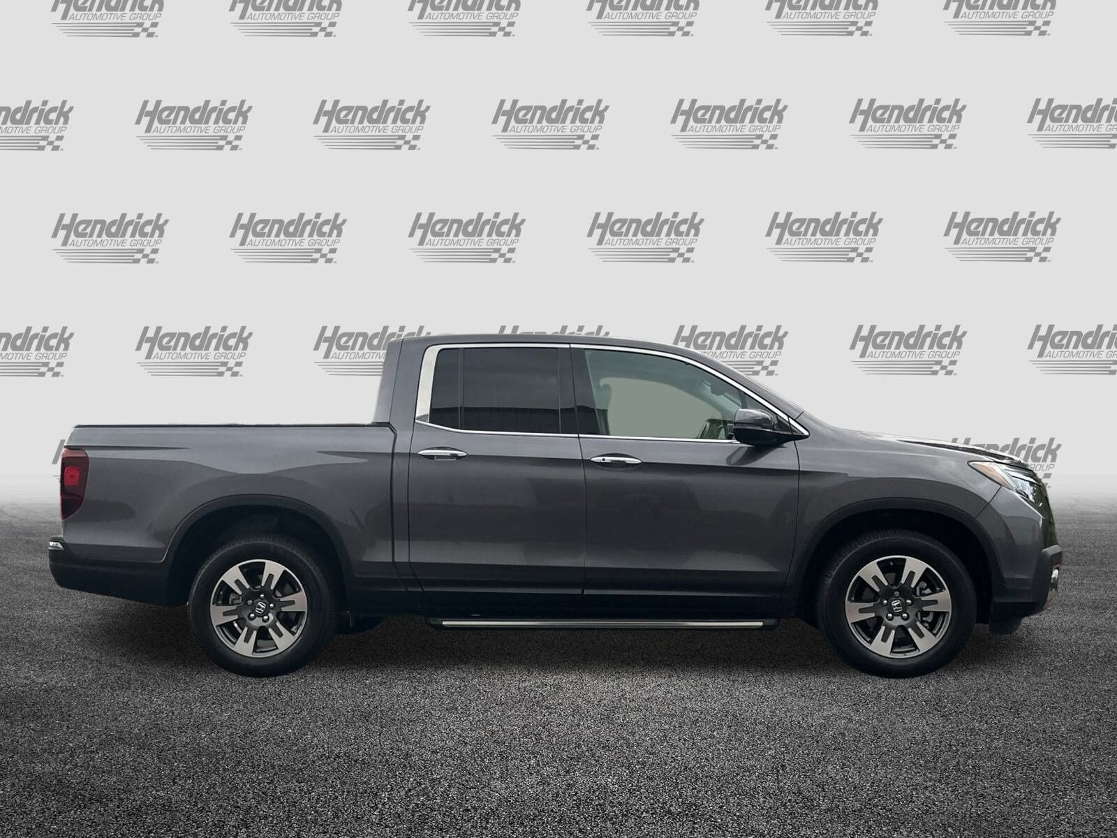 2019 Honda Ridgeline RTL-E photo 2