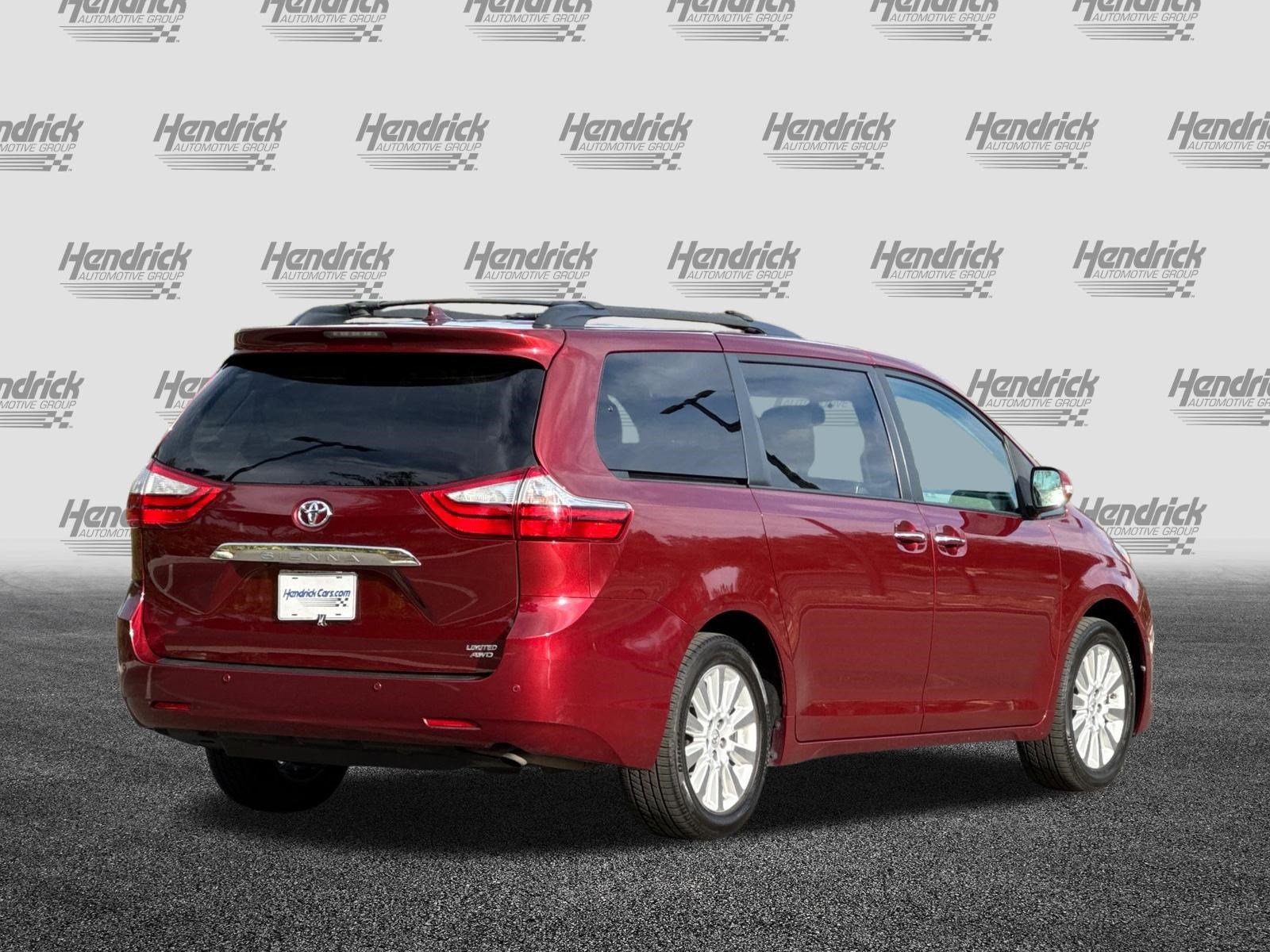 Used 2015 Toyota Sienna Ltd Premium Minivan