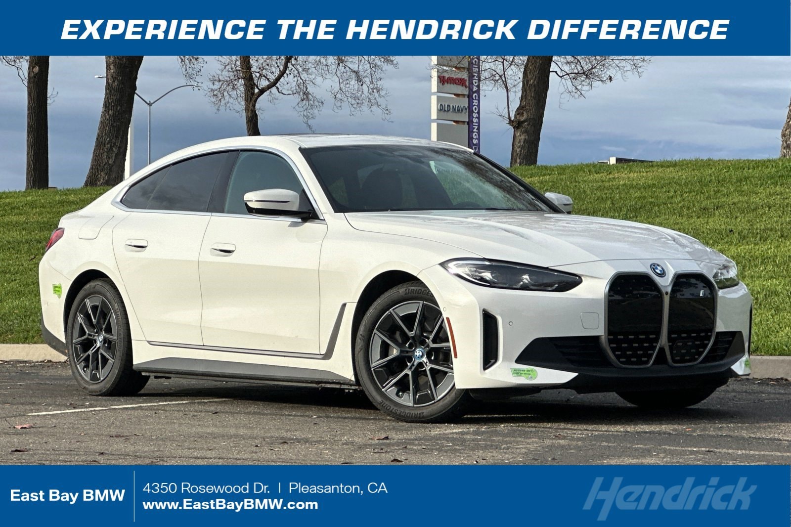 2023 BMW i4 40's photo