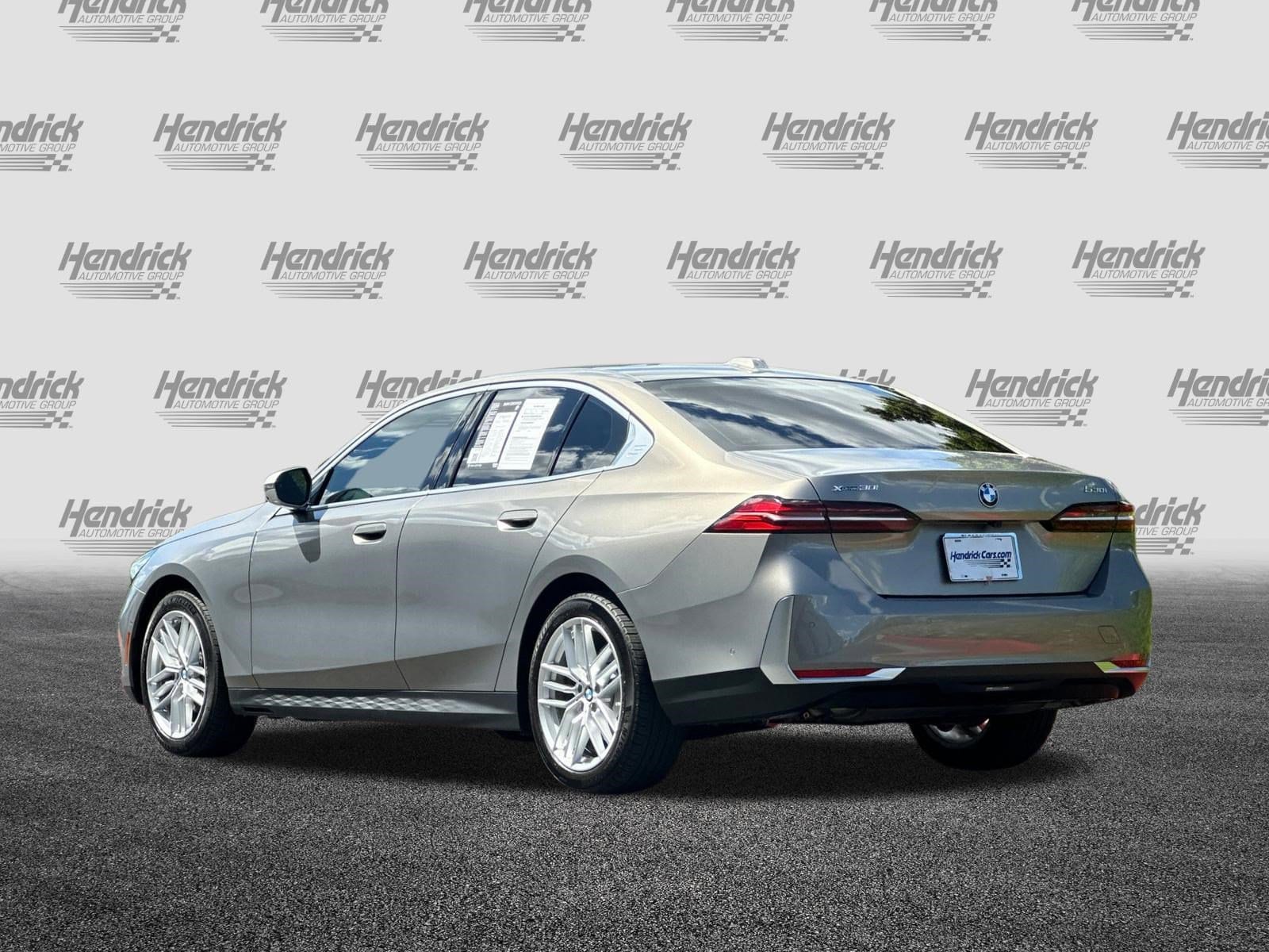 2024 BMW 5 Series 530i photo 6