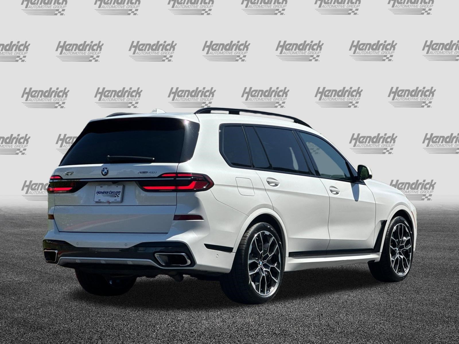 2024 BMW X7 xDrive40i photo 4