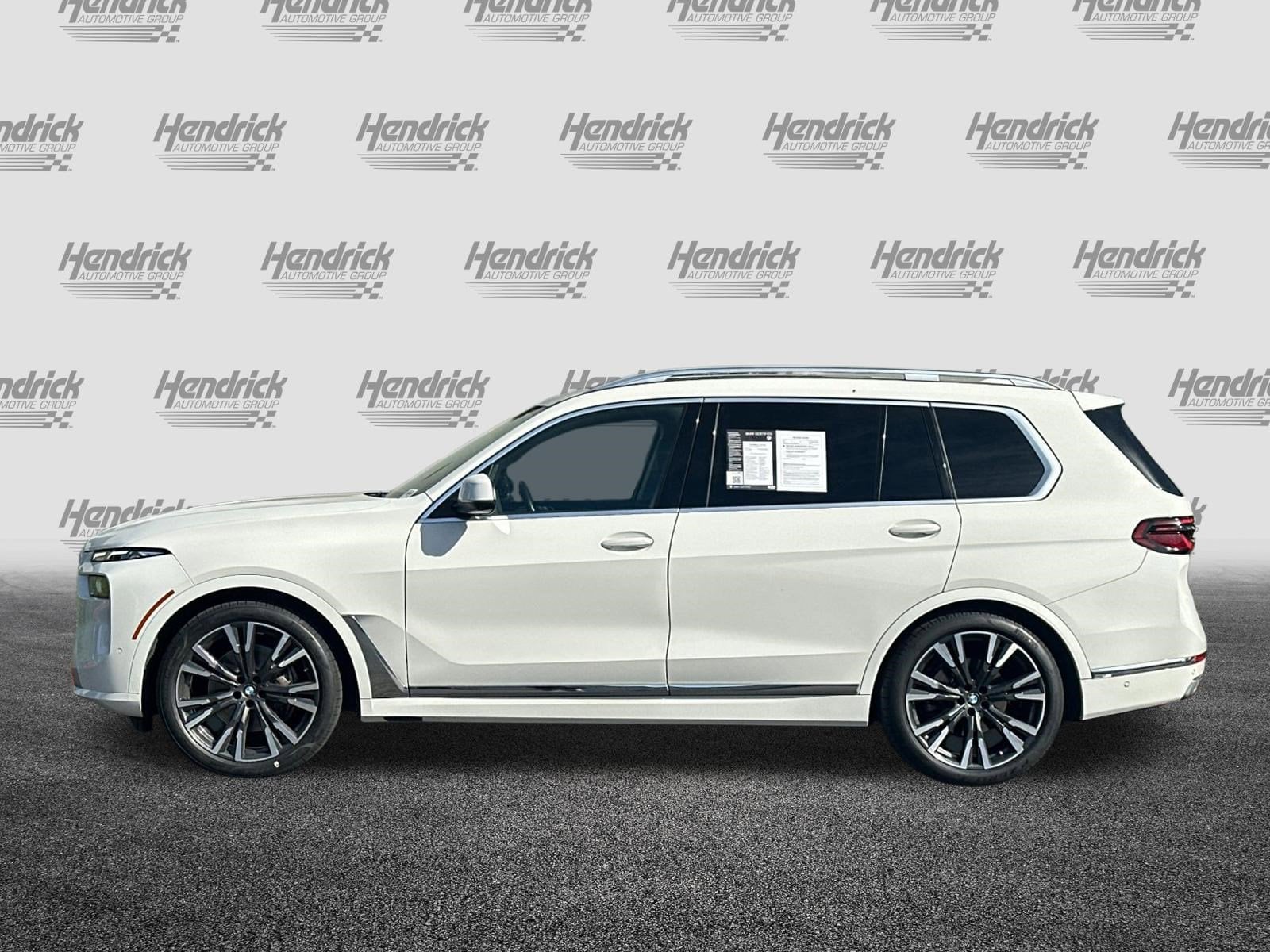 2024 BMW X7 xDrive40i photo 3